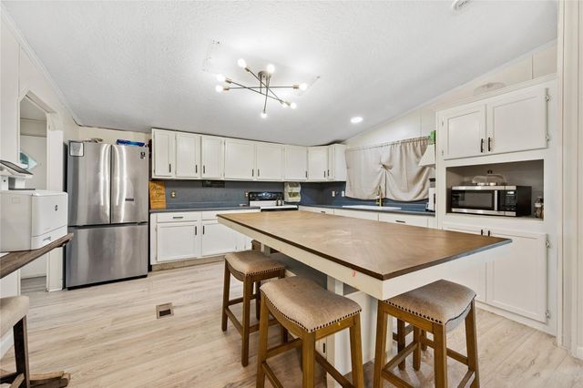 12203 Day Drive, Conroe, TX 77303