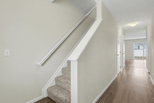 4666 Shalers Drive, 49C 49C, Columbus, OH 43228