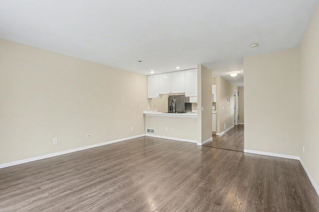 4666 Shalers Drive, 49C 49C, Columbus, OH 43228