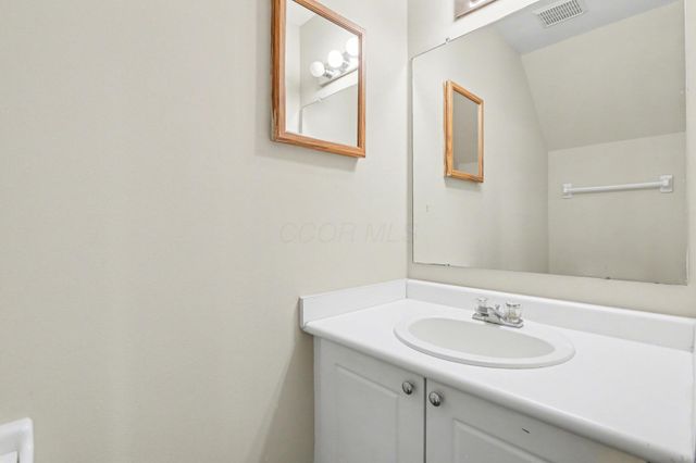 4666 Shalers Drive, 49C 49C, Columbus, OH 43228