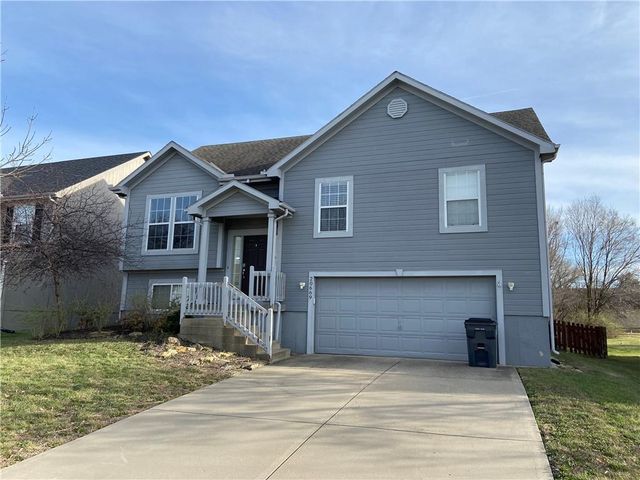 20669 W 124TH Terrace, Olathe, KS 66061
