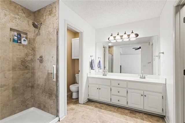 20669 W 124TH Terrace, Olathe, KS 66061