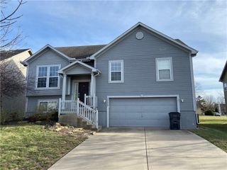 20669 W 124TH Terrace, Olathe, KS 66061