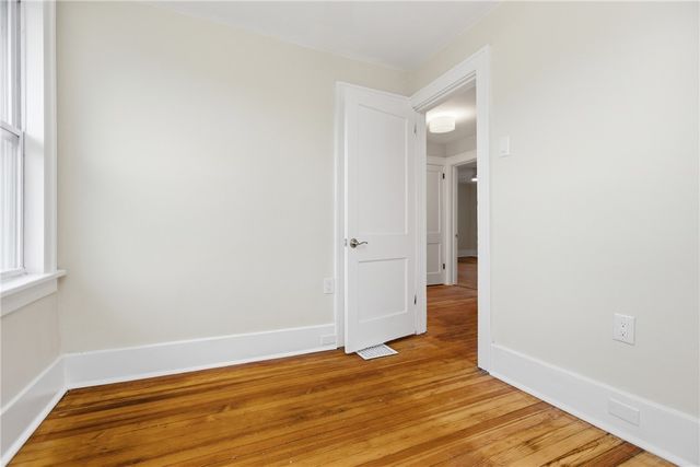 934 Maplewood Ave, Economy, PA 15003