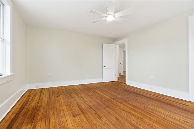 934 Maplewood Ave, Economy, PA 15003
