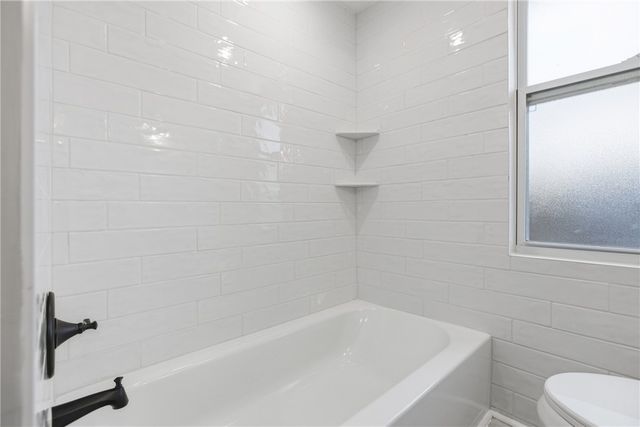 934 Maplewood Ave, Economy, PA 15003