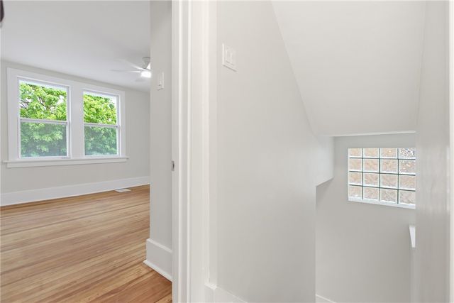 934 Maplewood Ave, Economy, PA 15003