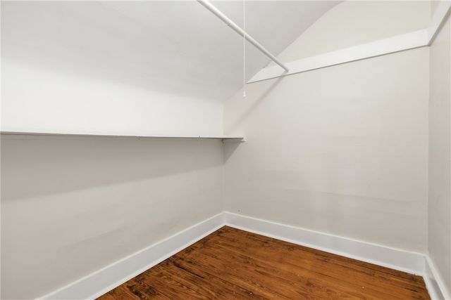 934 Maplewood Ave, Economy, PA 15003