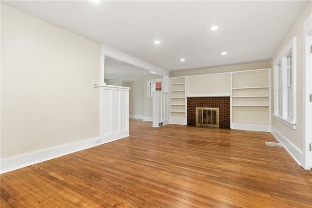 934 Maplewood Ave, Economy, PA 15003