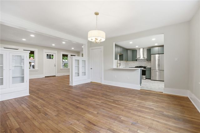 934 Maplewood Ave, Economy, PA 15003
