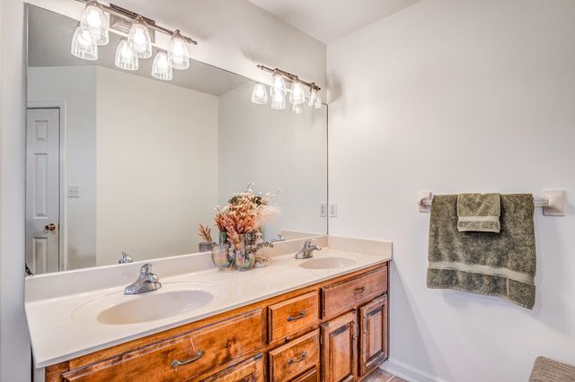 42 WILSHIRE LN, Atoka, TN 38004