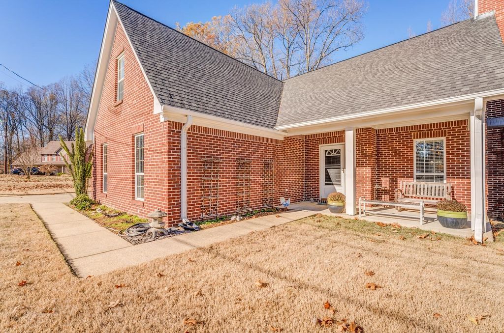 42 WILSHIRE LN, Atoka, TN 38004