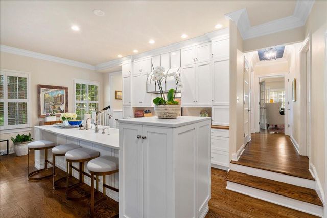 558 Central Avenue, Lexington, KY 40502