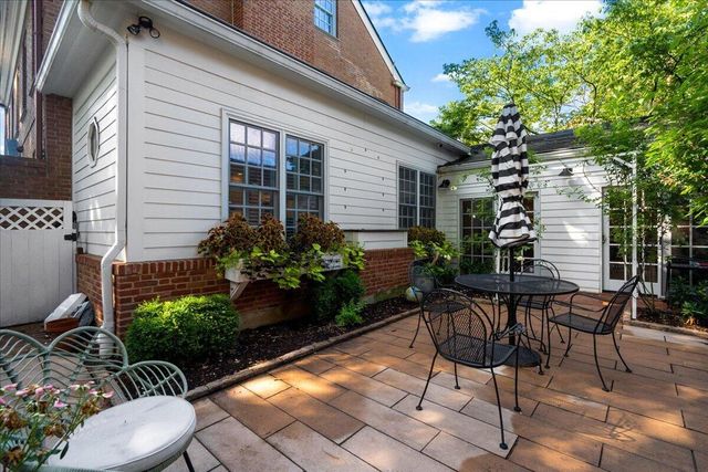 558 Central Avenue, Lexington, KY 40502
