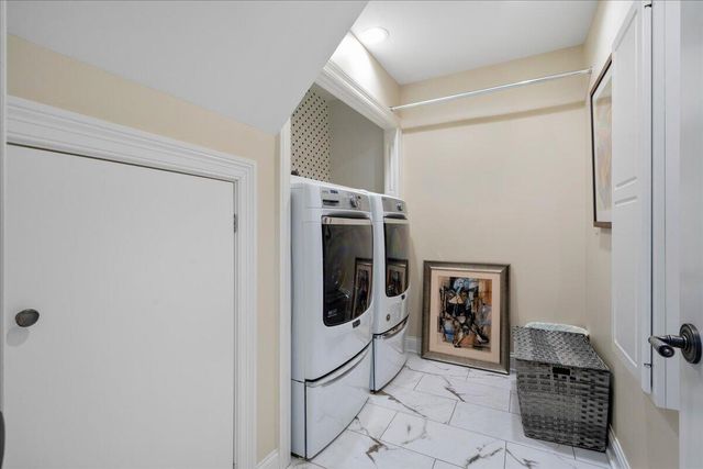 558 Central Avenue, Lexington, KY 40502