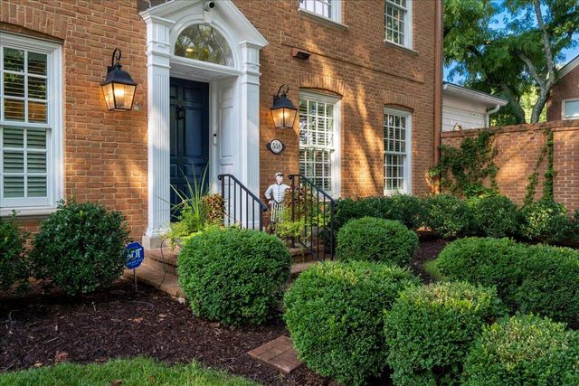 558 Central Avenue, Lexington, KY 40502