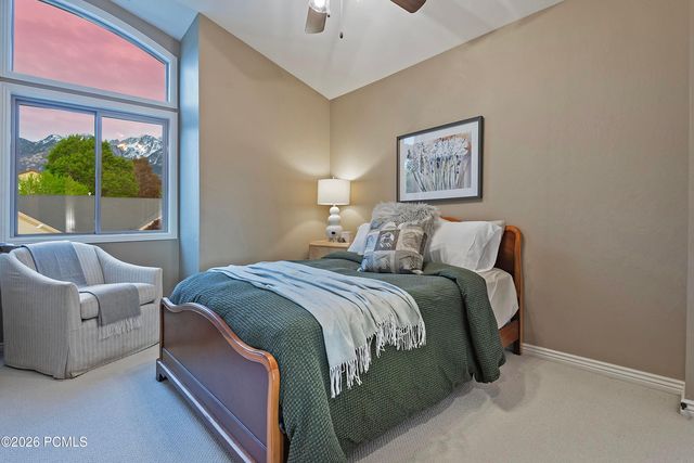 11438 S Gadzooks Drive, Sandy, UT 84094