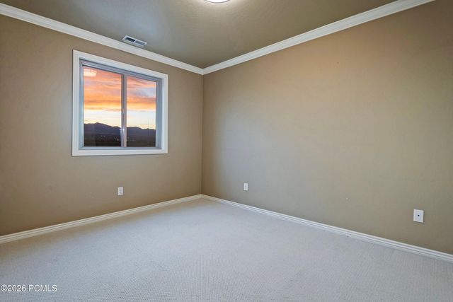 11438 S Gadzooks Drive, Sandy, UT 84094