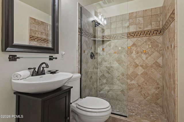 11438 S Gadzooks Drive, Sandy, UT 84094