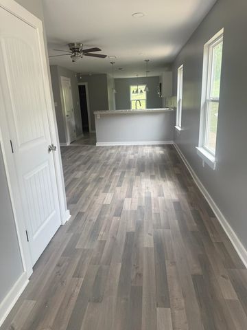 382 CARBON DR, Memphis, TN 38109