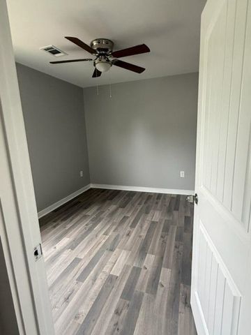 382 CARBON DR, Memphis, TN 38109