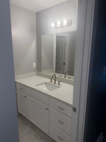 382 CARBON DR, Memphis, TN 38109