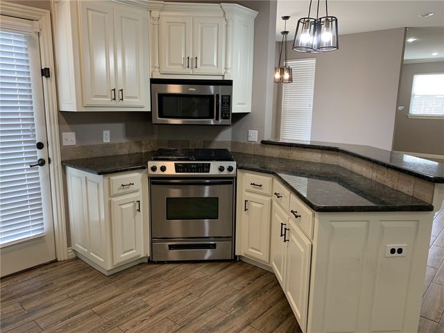 4156 W Bradstreet Lane, Fayetteville, AR 72704