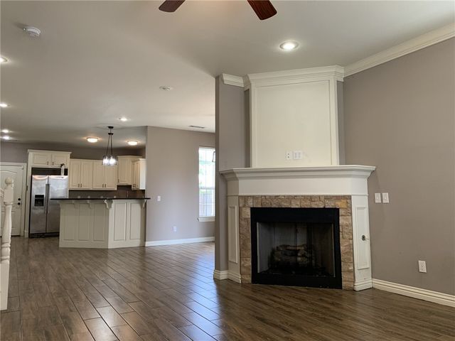 4156 W Bradstreet Lane, Fayetteville, AR 72704