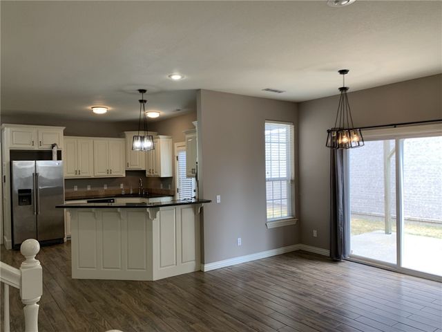 4156 W Bradstreet Lane, Fayetteville, AR 72704