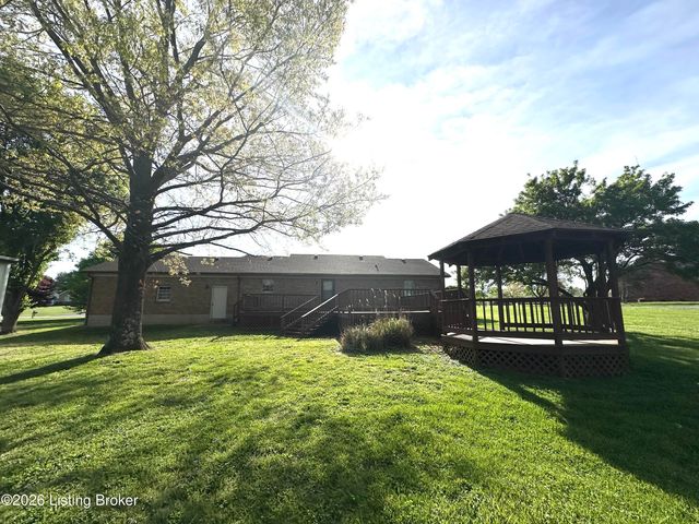 1028 Farmaway Dr, Bardstown, KY 40004