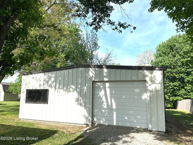 1028 Farmaway Dr, Bardstown, KY 40004