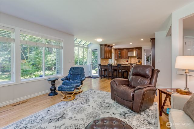 29938 200th Court SE, Kent, WA 98042