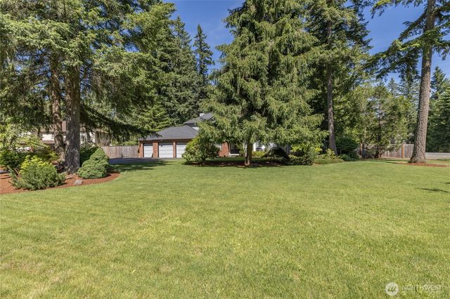 29938 200th Court SE, Kent, WA 98042