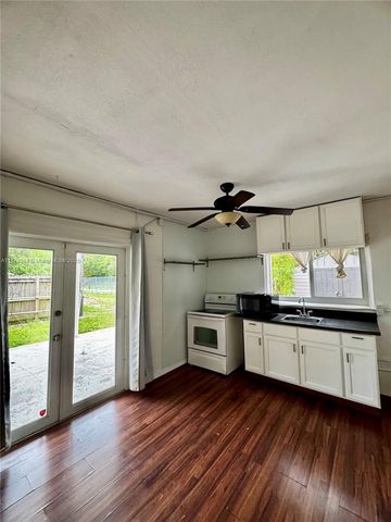 1601 SW 20th Ave 3, Fort Lauderdale, FL 33312