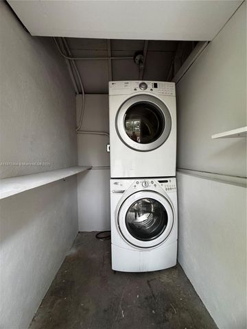 1601 SW 20th Ave 3, Fort Lauderdale, FL 33312