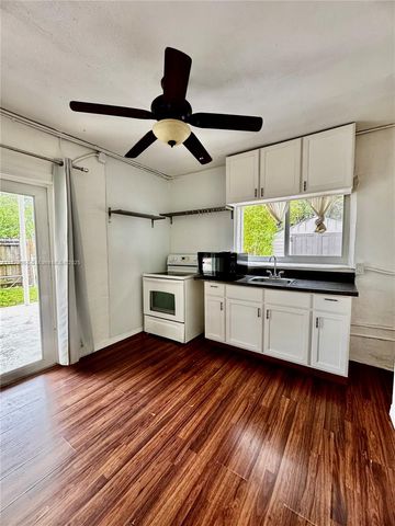 1601 SW 20th Ave 3, Fort Lauderdale, FL 33312