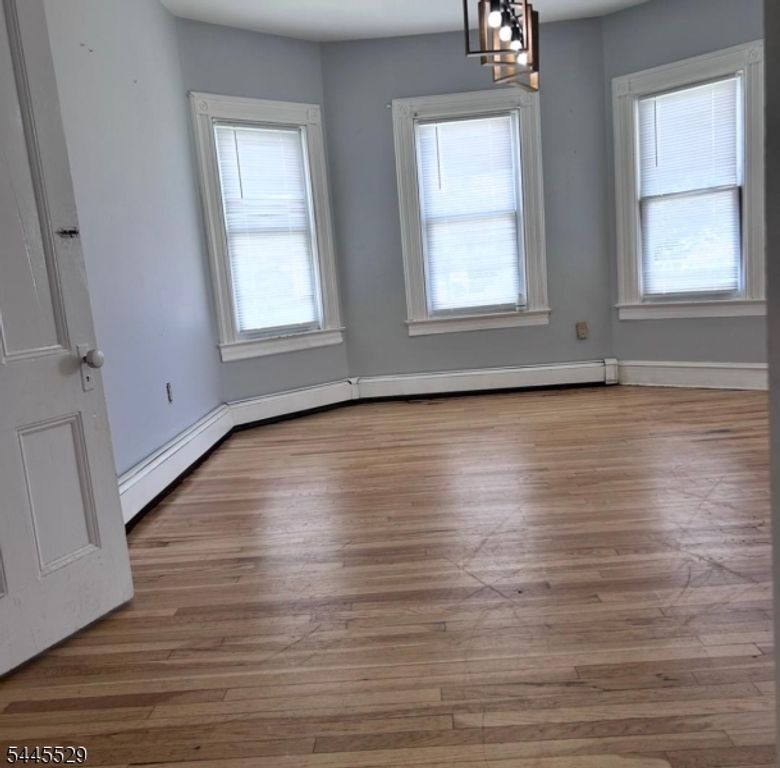 11 Baker St, Dover Town, NJ 07801 — photo 4
