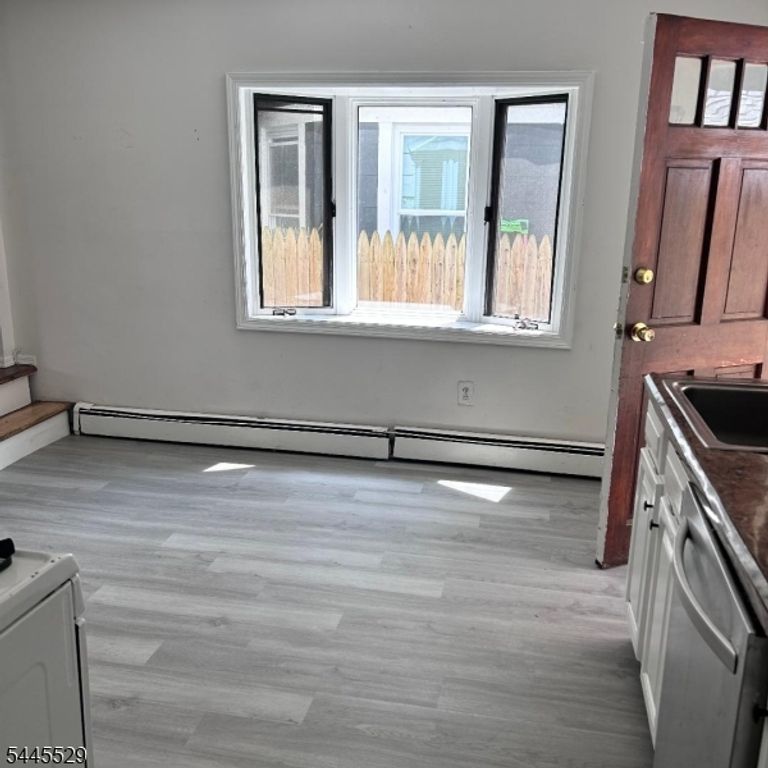 11 Baker St, Dover Town, NJ 07801 — photo 5