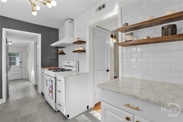 717 E 60th Street, Savannah, GA 31405