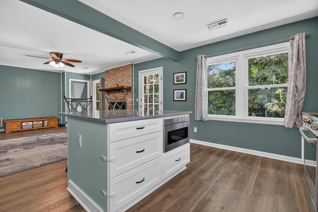 1736 Sulgrave Road, Charleston, SC 29414