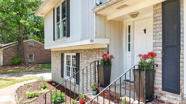 1736 Sulgrave Road, Charleston, SC 29414