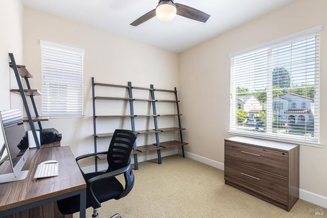 2129 Chokeberry Ct, Santa Rosa, CA 95404