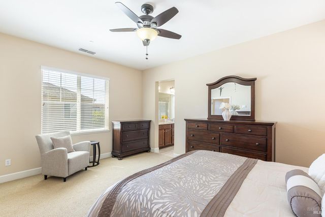 2129 Chokeberry Ct, Santa Rosa, CA 95404