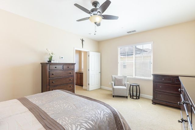 2129 Chokeberry Ct, Santa Rosa, CA 95404