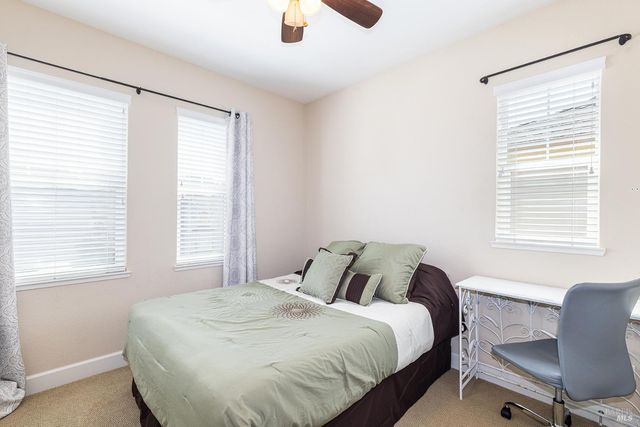 2129 Chokeberry Ct, Santa Rosa, CA 95404