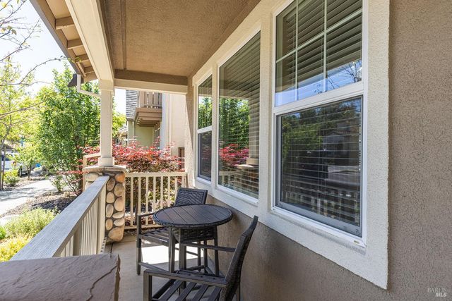 2129 Chokeberry Ct, Santa Rosa, CA 95404