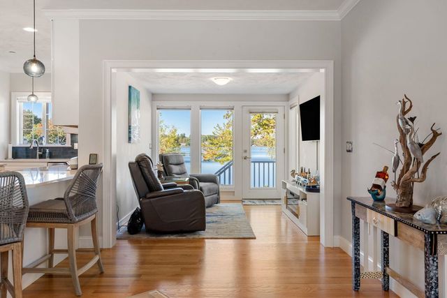 39 Kibrel Court, Sandown, NH 03873