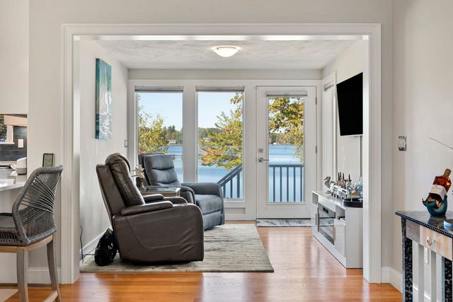 39 Kibrel Court, Sandown, NH 03873