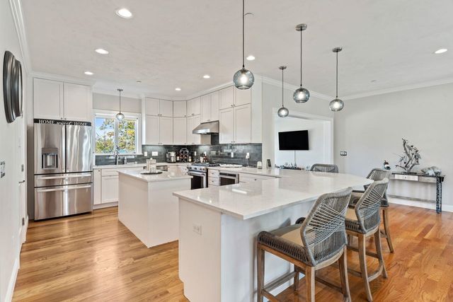 39 Kibrel Court, Sandown, NH 03873