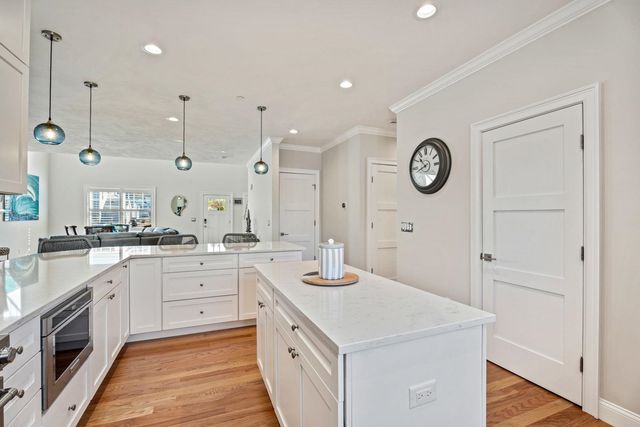 39 Kibrel Court, Sandown, NH 03873